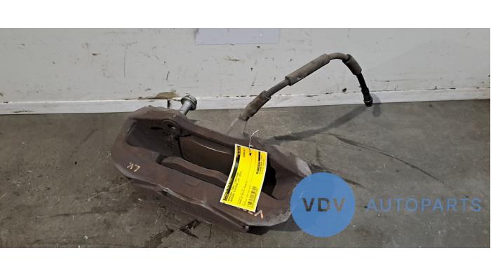 Zacisk hamulcowy lewy przód Mercedes E-Klasse