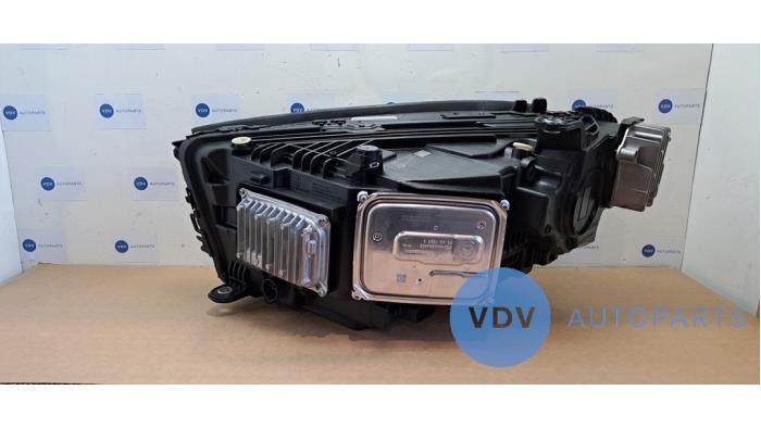 Reflektor prawy Mercedes GLC-Klasse