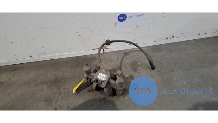 Rear brake calliper, left Mercedes Vito