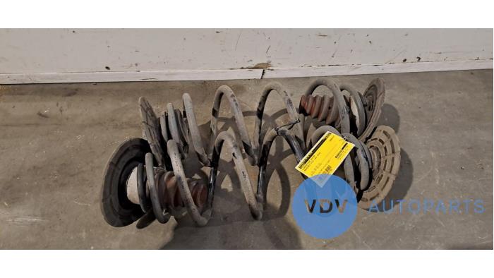 Rear coil spring Mercedes Vito