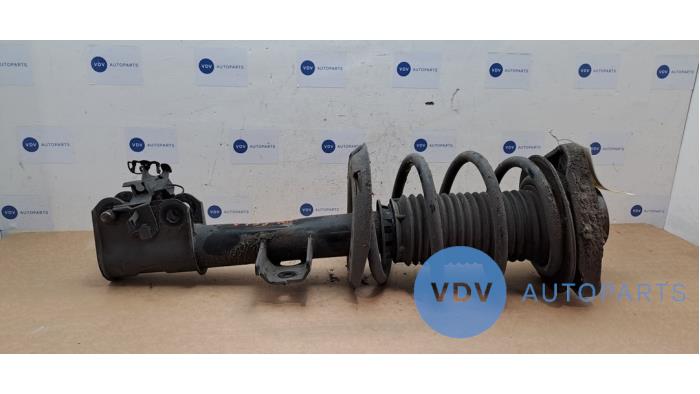 Front shock absorber, right Mercedes B-Klasse