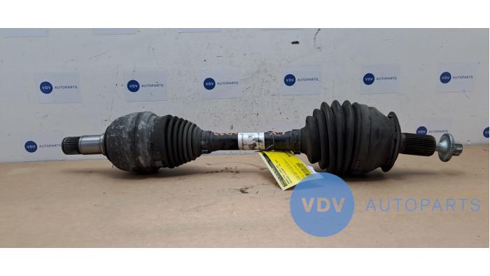 Aandrijfas links-voor Mercedes B-Klasse