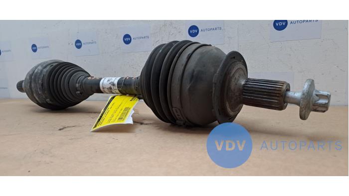 Aandrijfas links-voor Mercedes B-Klasse