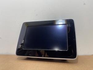 Gebruikte Navigatie Display Mercedes B (W246) 1.8 B-220 CDI BlueEFFICIENCY,d 16V 4-Matic Prijs € 108,90 Inclusief btw aangeboden door Autoparts Van De Velde