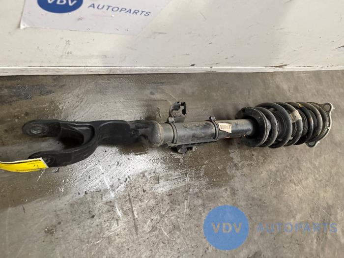 Front shock absorber, right Mercedes GLC-Klasse