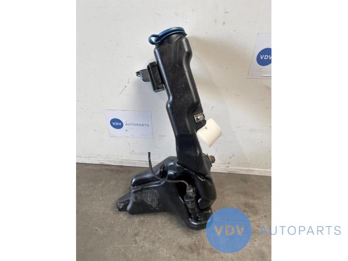 Front windscreen washer reservoir Mercedes C-Klasse
