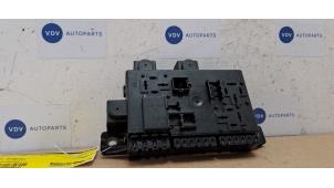 Gebruikte Relais Houder Mercedes Vito (447.6) 2.2 116 CDI 16V 4x4 Prijs € 60,50 Inclusief btw aangeboden door Autoparts Van De Velde