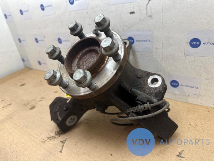 Knuckle, front right Mercedes Sprinter