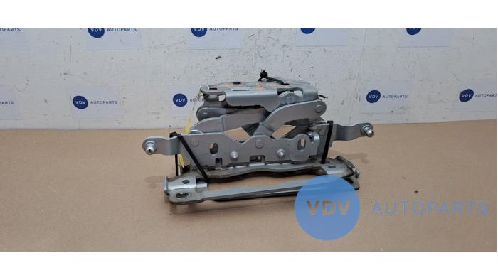 Bonnet Hinge Mercedes C-Klasse