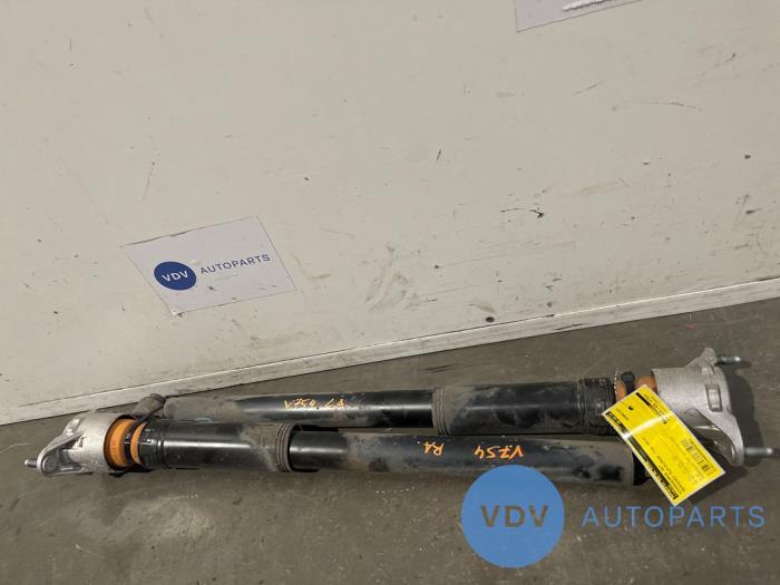 Shock absorber kit Mercedes GLA-Klasse