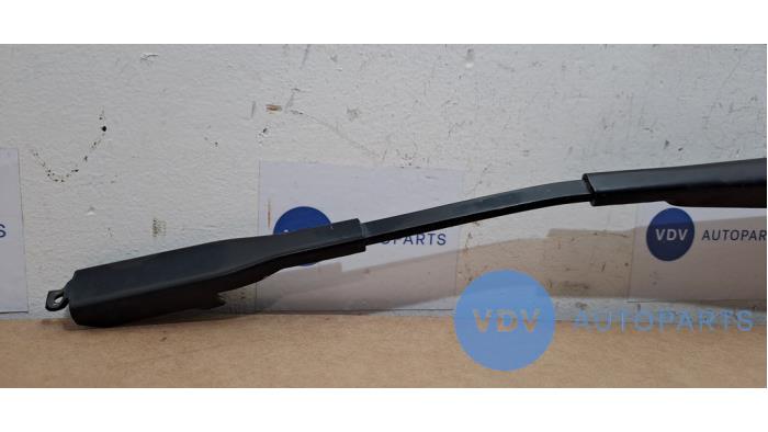 Front wiper arm Mercedes GLA