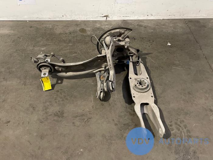 Achsschenkel rechts hinten Mercedes GLA