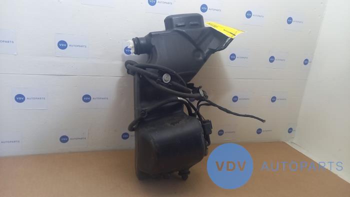 Réservoir lave-glace avant Mercedes EQC