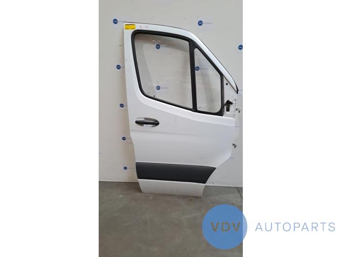 Door 2-door, right Mercedes Sprinter