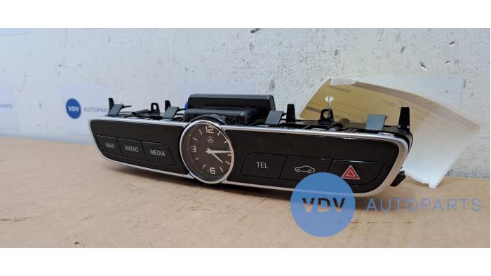 Commande ordinateur de bord Mercedes E-Klasse