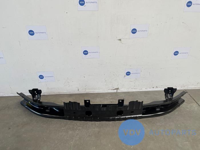 Chassis bar, front Mercedes Vito