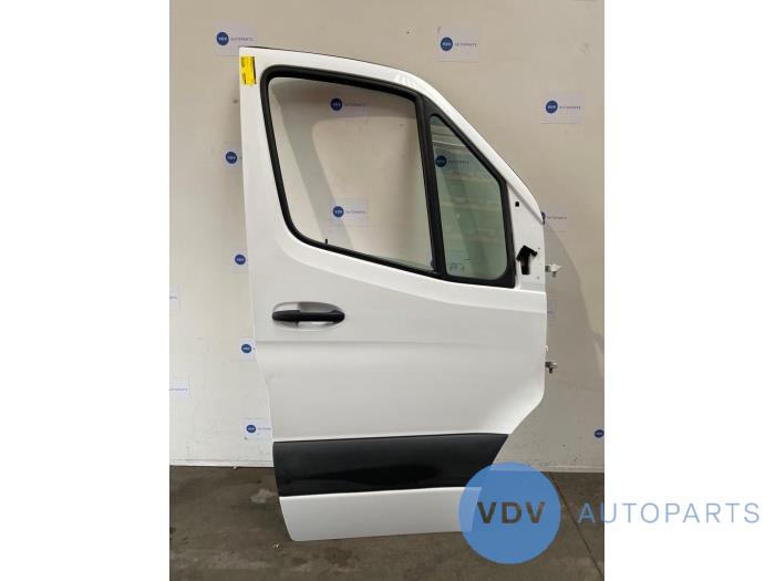 Door 2-door, right Mercedes Sprinter