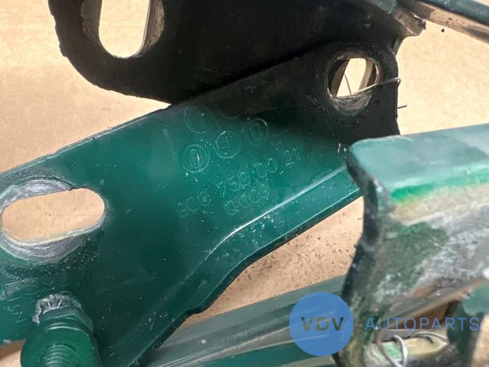 Zawias pokrywy silnika Mercedes Sprinter