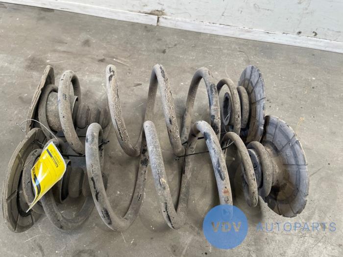 Rear coil spring Mercedes Vito