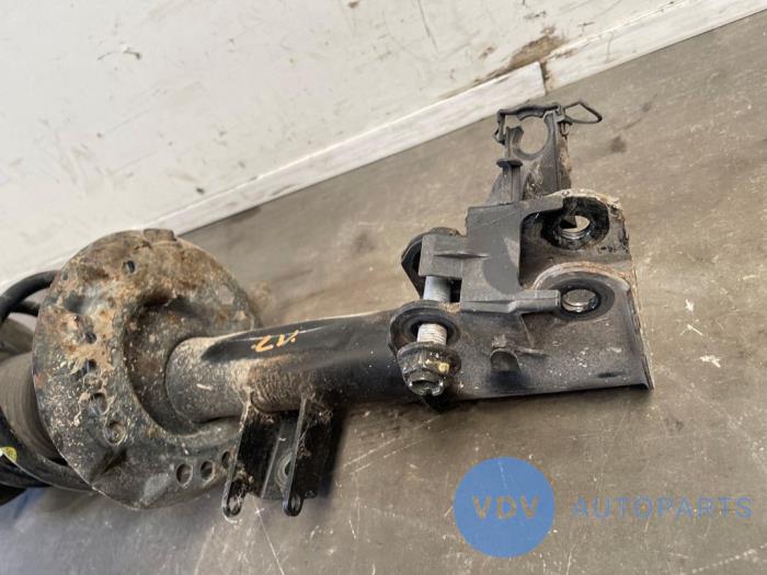 Fronts shock absorber, left Mercedes B-Klasse