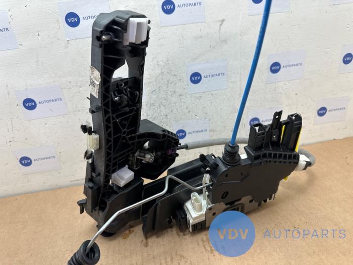 Door lock mechanism 4-door, front left Mercedes A-Klasse