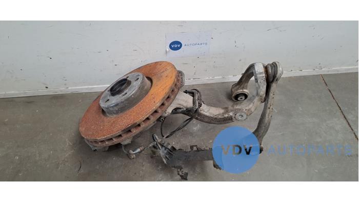 Knuckle, front left Mercedes E-Klasse