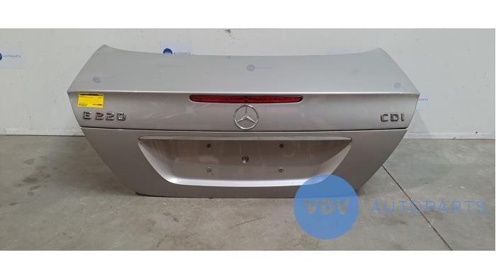 Boot lid Mercedes E-Klasse