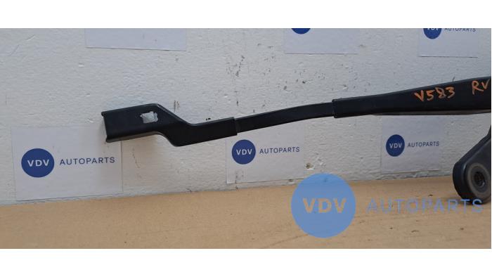 Brazo delantero de limpiaparabrisas Mercedes E-Klasse