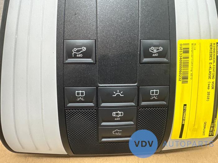 Oswietlenie wewnetrzne przód Mercedes E-Klasse