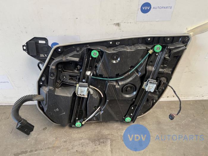 Window mechanism 4-door, front left Mercedes C-Klasse