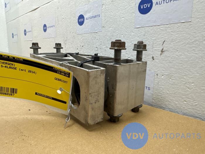 Support (divers) Mercedes S-Klasse