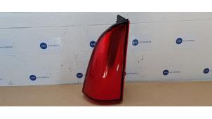 Gebruikte Reflector achterklep links Mercedes Vito (639.6) 2.2 111 CDI 16V Prijs € 18,15 Inclusief btw aangeboden door Autoparts Van De Velde