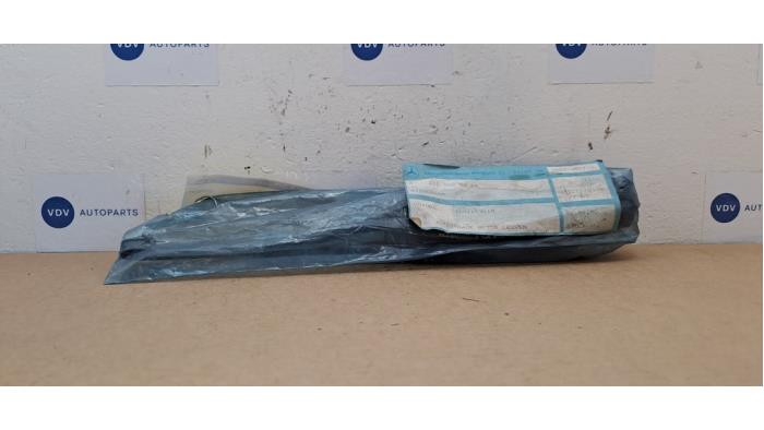 Bras essuie-glace avant Mercedes 190E/D