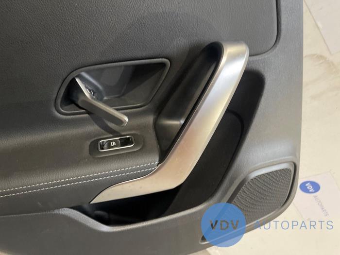 Türverkleidung 4-türig links hinten Mercedes A-Klasse