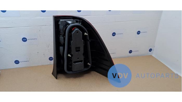 Feu arrière gauche Mercedes C-Klasse