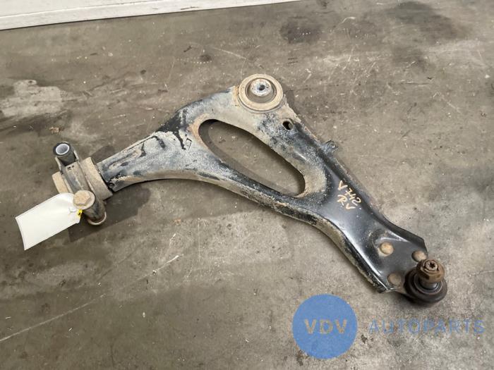 Front wishbone, right Mercedes Vito