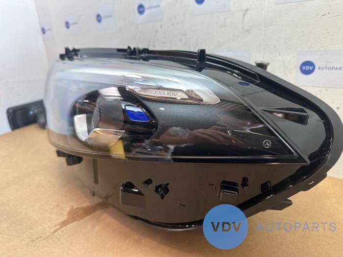 Reflektor lewy Mercedes A-Klasse
