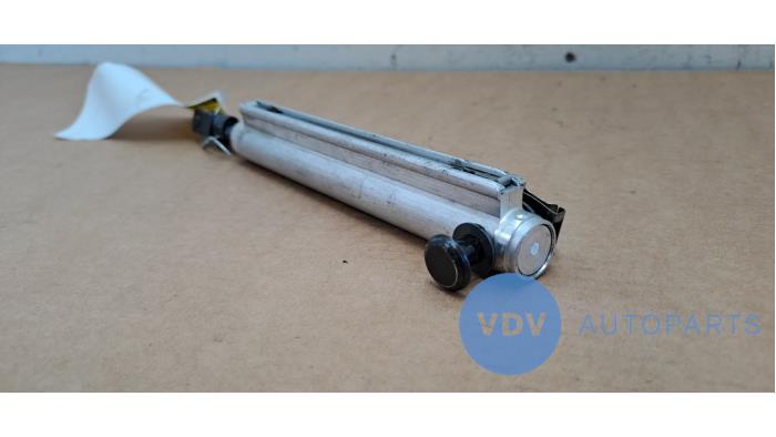 Zawieszenie pompy (Hydr.) Mercedes CLK