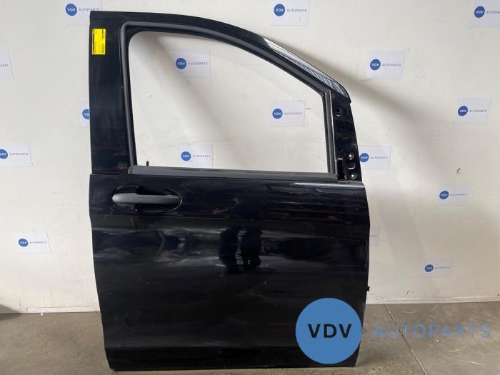 Door 2-door, right Mercedes Vito