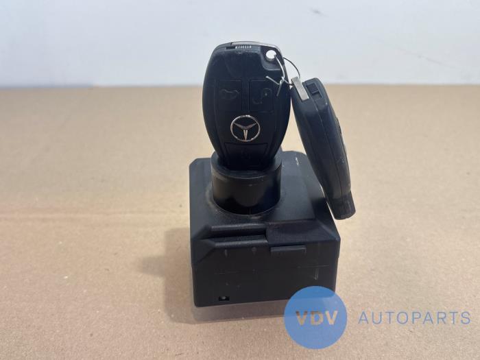 Ignition lock + computer Mercedes Vito