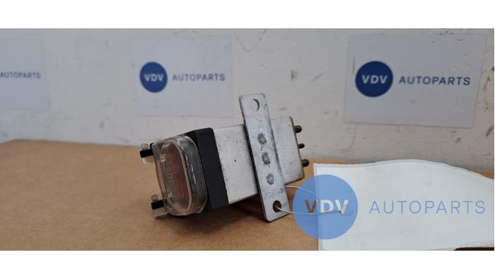 Overvoltagesrelay Mercedes SL