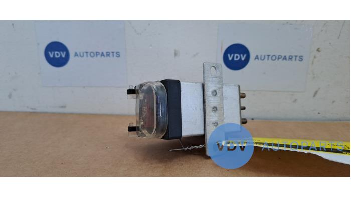 Overvoltagesrelay Mercedes SL