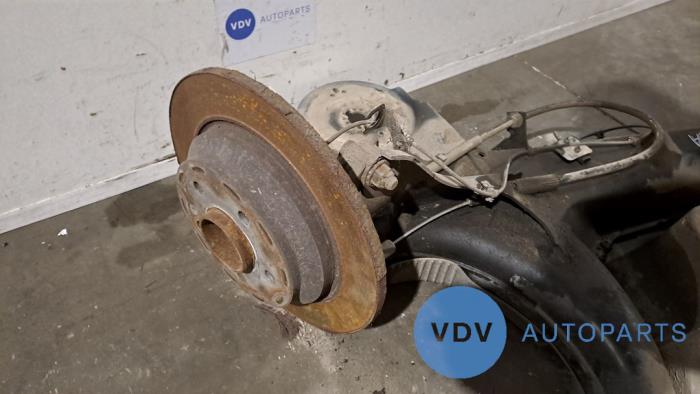 Knuckle, rear right Mercedes Vito