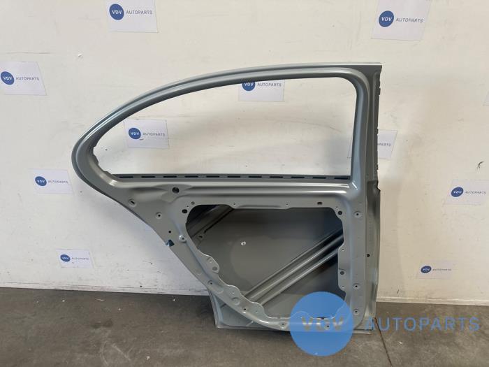 Drzwi lewe tylne wersja 4-drzwiowa Mercedes C-Klasse