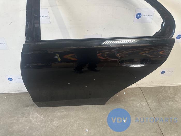 Tür 4-türig links hinten Mercedes C-Klasse