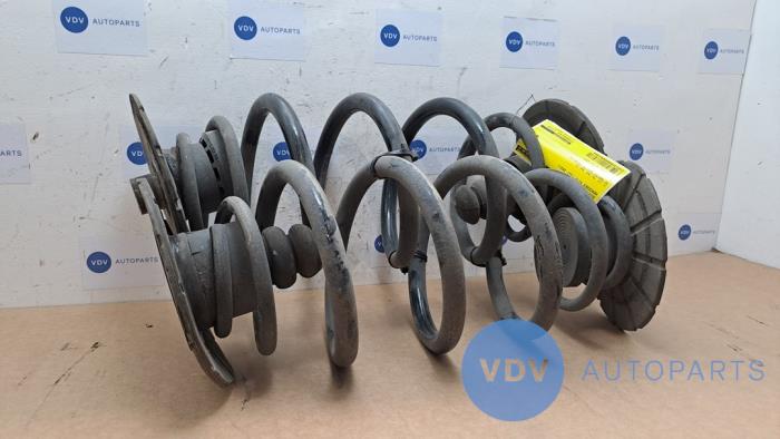 Rear coil spring Mercedes Vito