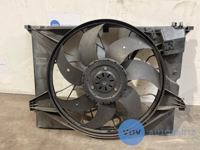 Ventilateur de refroidissement moteur Mercedes S-Klasse