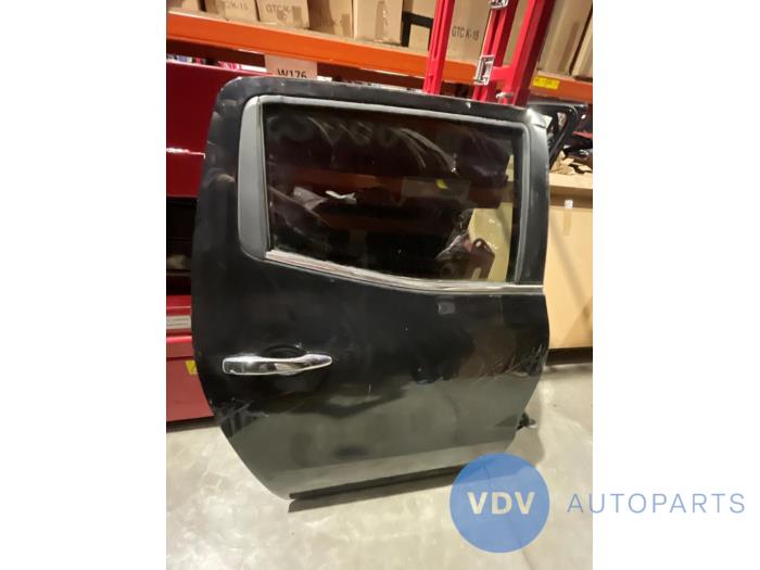 Drzwi prawe tylne wersja 4-drzwiowa Mercedes X-Klasse