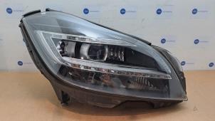 Gebruikte Koplamp rechts Mercedes CLS (C218) 350 d 3.0 V6 24V 4-Matic Prijs € 1.421,75 Inclusief btw aangeboden door Autoparts Van De Velde