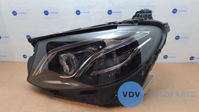 Headlight, left Mercedes E-Klasse